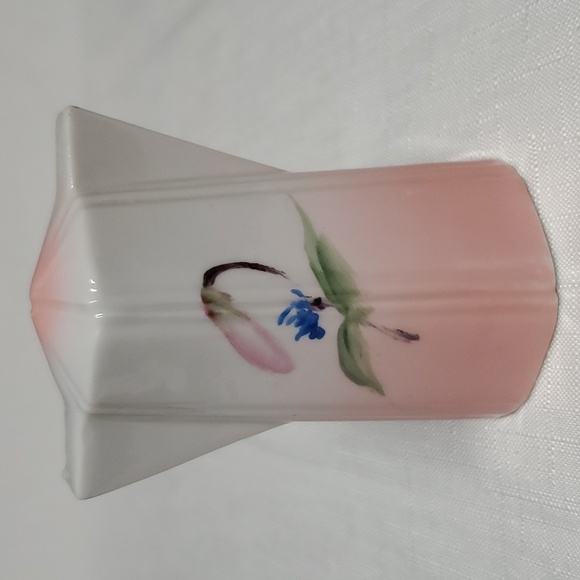 Unique Vintage Salt & Pepper Shaker Combo Japan ONE PIECE Porcelain SUPER CUTE - Picture 8 of 16